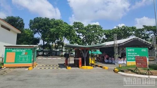 Công nghệ thu phí điện tử áp dụng tại các bãi xe kín sẽ giúp triển khai nền tảng số dùng chung mang lại lợi ích to lớn cho người dân và cơ quan quản lý Nhà nước.