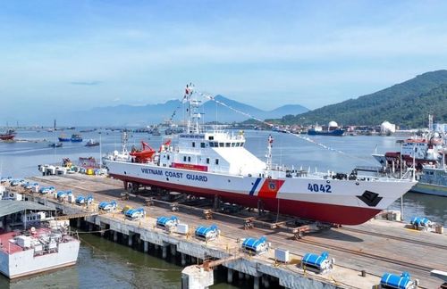 Tàu CSB 4042 trước khi hạ thủy, bàn giao cho Vùng Cảnh sát biển 2.