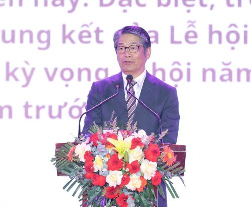 Đại sứ đặc mệnh toàn quyền Nhật Bản tại Việt Nam ITO Naoki phát biểu tại sự kiện.