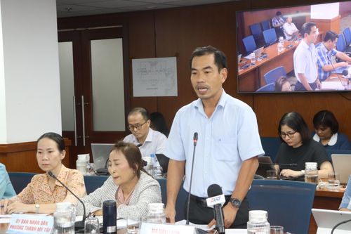  Ông Trần Văn Trọng thông tin tại họp báo 