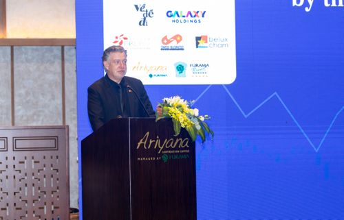  Ông Chris Vanloon, Chủ tịch Liên minh Doanh nghiệp miền Trung Việt Nam chia sẻ. Ảnh: XUÂN QUỲNH 