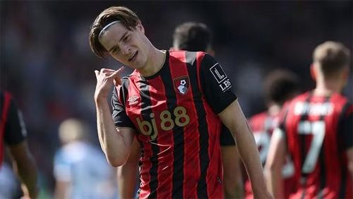Bournemouth đang yêu cầu mức phí kỷ lục lên tới 80 triệu bảng cho trường hợp của Scott.