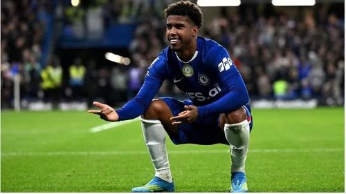 Tiền vệ 22 tuổi sẽ tới Manchester để kiểm tra y tế trước khi ký hợp đồng có thời hạn 5 năm với sân Old Trafford.