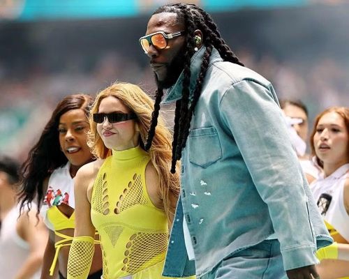 Shakira biểu diễn trong trận chung kết World Cup ngày 19/7.