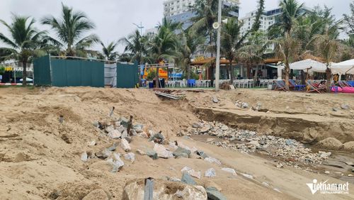 Miệng cống ngay sau đó đã được cơ quan chức năng lấp lại. Ảnh: Lê Dương