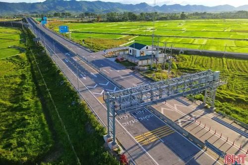 Phần lớn các điều chỉnh không làm thay đổi vai trò của các tuyến cao tốc mà tập trung bổ sung các đoạn kết nối còn thiếu, kéo dài điểm đầu, điểm cuối hoặc điều chỉnh hướng tuyến.
