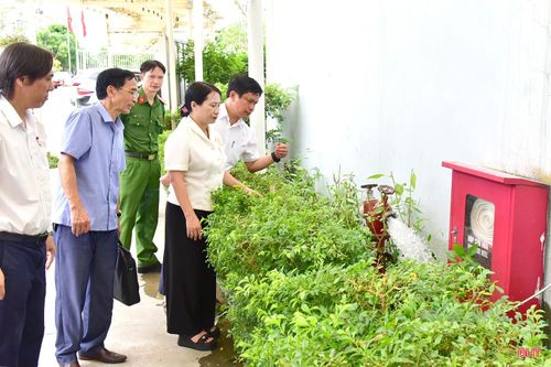 Đoàn khảo sát, kiểm tra hệ thống phòng cháy, chữa cháy tại khách sạn Ngân Hà, Trường Hội nhập quốc tế iSchool Hà Tĩnh...