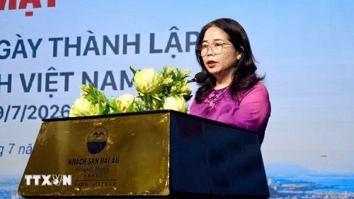 Giám đốc Sở Văn hóa Thể thao và Du lịch tỉnh Gia Lai Đỗ Thị Diệu Hạnh phát biểu tại lễ công bố. (Ảnh: Sỹ Thắng/TTXVN)