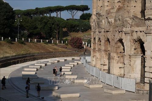 Trời nắng nóng gay gắt tại Rome, Italy. Ảnh: THX/TTXVN phát