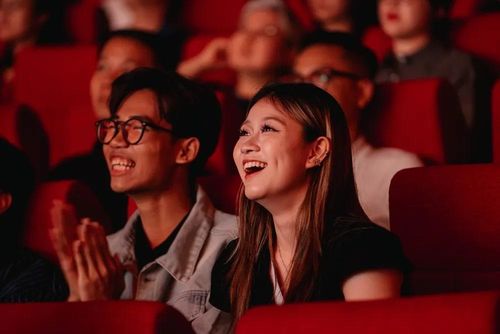  Khán giả trầm trồ trước những đại cảnh hoành tráng và công nghệ hiện đại được giới thiệu trong show diễn 