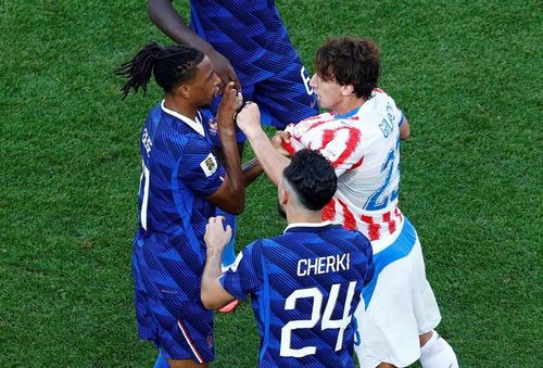 Olise đã nhận thẻ vàng trước Paraguay. Ảnh: Reuters