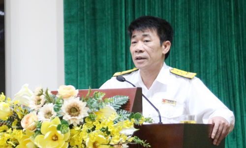  Đồng chí Đỗ Công Tiến, Trưởng Thuế tỉnh Bắc Ninh tiếp thu ý kiến chỉ đạo của cấp trên, đồng thời quán triệt, triển khai một số giải pháp trong thời gian tới. 