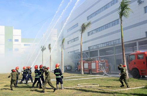 Lực lượng Cảnh sát phòng cháy, chữa cháy và cứu nạn, cứu hộ, Công an tỉnh diễn tập phương án phòng cháy, chữa cháy tại Công ty trách nhiệm hữu hạn Goertek Vina.