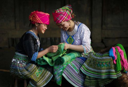 Không chỉ sở hữu cảnh quan thiên nhiên đặc sắc, Hạnh Phúc còn hấp dẫn bởi những giá trị văn hóa truyền thống được gìn giữ qua nhiều thế hệ. Ảnh: Tuấn Vũ