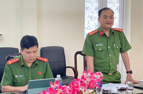 Đại biểu phát biểu tại buổi làm việc.