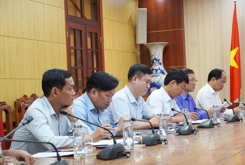 Các đại biểu tham dự buổi làm việc - Ảnh: X.P