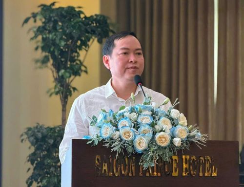 Phó vụ trưởng Vụ Ngân sách nhà nước (Bộ Tài chính) Dương Tiến Dũng phát biểu tại hội nghị. Ảnh: M. Châu
