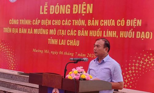 Ông Nguyễn Sỹ Cảnh - Phó Chủ tịch UBND tỉnh Lai Châu phát biểu tại buổi lễ đóng điện.