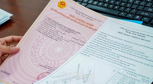 Theo Quyết định số 74/2026/QĐ-UBND, UBND cấp xã được phân cấp thực hiện nhiều nhiệm vụ liên quan đến quản lý đất đai.