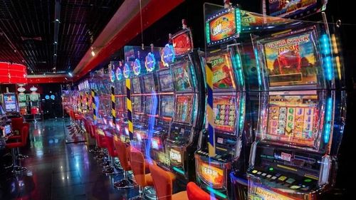 Casino không để các yếu tố bên ngoài ảnh hưởng đến sự tập trung của người chơi. (Ảnh: Getty)