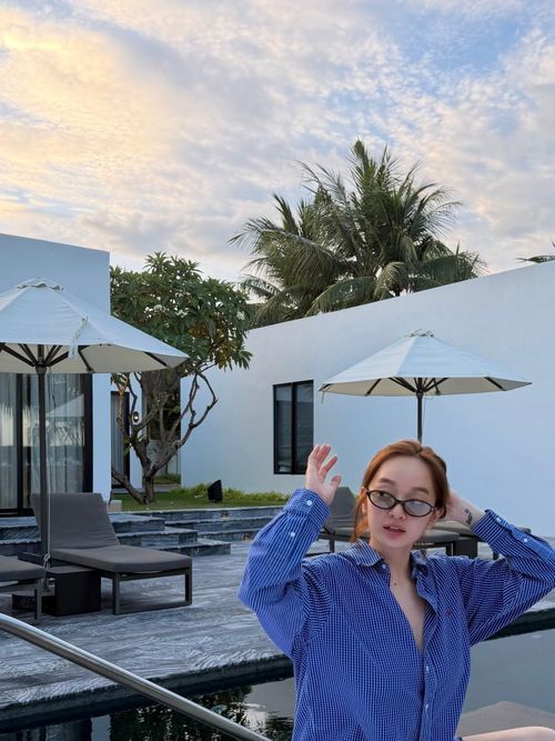 Sau Tử chiến trên không, Kaity Nguyễn chưa công bố dự án điện ảnh mới. Cô chỉ xuất hiện với tư cách khách mời đặc biệt trong Đại tiệc trăng máu 8, ra rạp vào tháng 4/2026. Thời gian qua, nữ diễn viên xây dựng công ty riêng, từng bước tham gia sâu hơn vào lĩnh vực sản xuất. Cô cũng tích cực đồng hành, chia sẻ kinh nghiệm với các nhà làm phim trẻ.