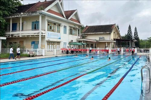 Ngay sau khai mạc các VĐV bước vào thi đấu những nội dung đầu tiên