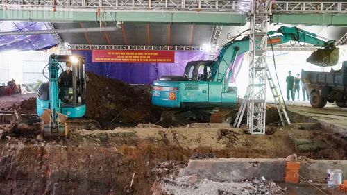 Phương tiện cơ giới được huy động làm nhiệm vụ trong chiều 10/7.