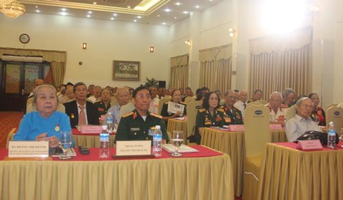 Các đại biểu dự đại hội.