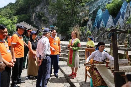 Nghề truyền thống của người dân xã Đồng Văn.