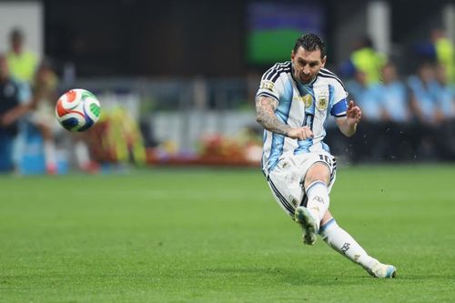 Messi ghi bàn ở 3 loạt sút luân lưu tại 3 kỳ World Cup khác nhau.