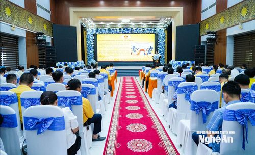 Quang cảnh hội nghị. Ảnh: T.L