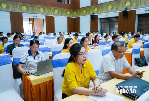 Các đại biểu tham dự hội nghị. Ảnh: T.L