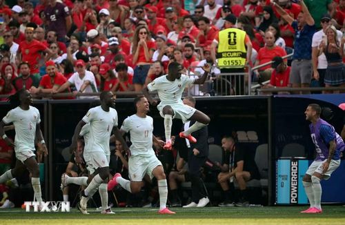 Thắng chung cuộc 2-0 trước Maroc, Pháp trở thành đội đầu tiên tiến vào bán kết World Cup 2026 và sẽ đợi chờ đối thủ tiếp theo của mình sẽ là Tây Ban Nha hay Bỉ. (Ảnh: AFP/TTXVN)
