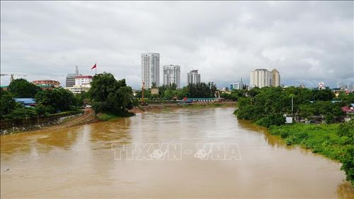 Mực nước sông Cầu đoạn chảy qua khu vực trung tâm tỉnh Thái Nguyên sáng 10/7/2026. Ảnh: Hoàng Nguyên/TTXVN