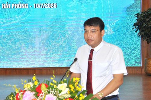 Đồng chí Trần Văn Ngọc, Phó Giám đốc Sở Văn hóa, Thể thao và Du lịch phát biểu.