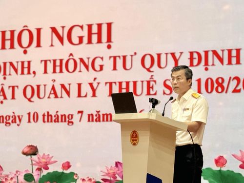 Phó Cục trưởng Cục Thuế Lê Long phát biểu tại Hội nghị ngày 10/7.