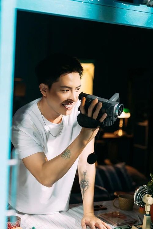 Anh Tú khẳng định việc trở lại với dòng nhạc pop ballad không phải là chọn "vùng an toàn" cho mình. Ảnh: NVCC.