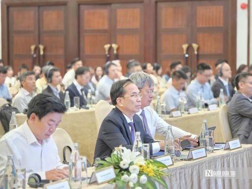 Các chuyên gia quốc tế chia sẻ hướng đi để Đà Nẵng từng bước tham gia chuỗi giá trị bán dẫn toàn cầu.