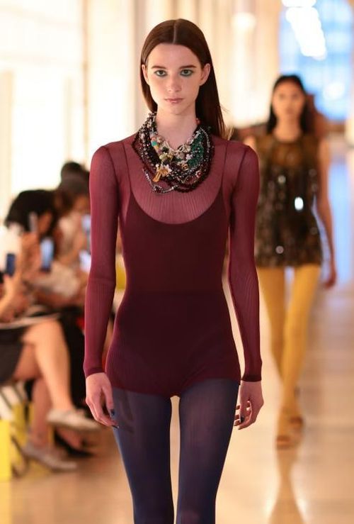Marc Jacobs mang hơi thở của những năm cuối thập niên 2000 và đầu 2010 trở lại sàn diễn Xuân/Hè 2027. Ảnh: Marc Jacobs