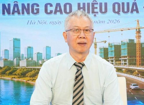 TS. Nguyễn Đức Kiên, nguyên Phó Chủ nhiệm Ủy ban Kinh tế của Quốc hội (nay là Ủy ban Kinh tế và Tài chính của Quốc hội), nguyên Tổ trưởng Tổ Tư vấn Kinh tế của Thủ tướng Chính phủ chia sẻ tại tọa đàm. Ảnh: Nguyễn Lộc