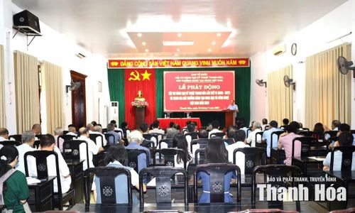 Toàn cảnh lễ phát động.