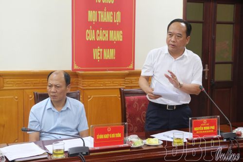 Đồng chí Nguyễn Minh Phú, Tỉnh ủy viên, Phó Chủ tịch UBND tỉnh phát biểu tại buổi làm việc.