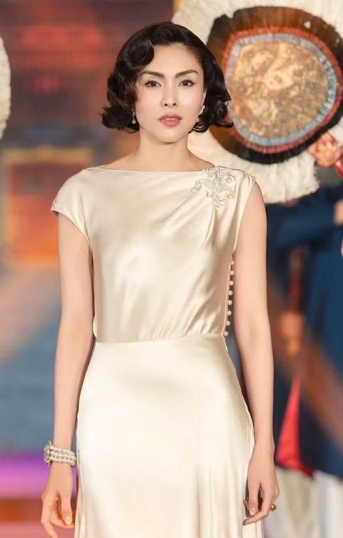 Tăng Thanh Hà là tâm điểm tranh luận khi phim vừa công bố dàn diễn viên.