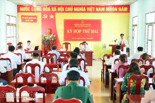 Quang cảnh kỳ họp.