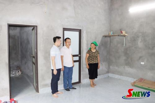 Căn nhà mới kiên cố của bà Hà Thị Hinh, bản Chiềng Manh, xã Mường Bang.