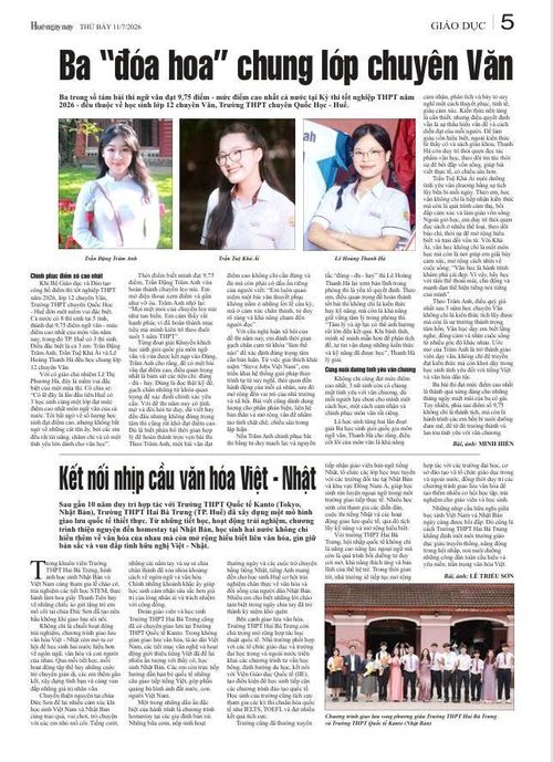 Gương mặt ba đóa hoa cùng lớp chuyên Văn trên số báo này