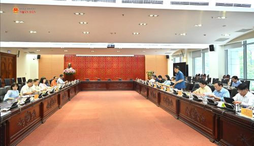 Toàn cảnh phiên họp