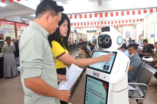 Dữ liệu và chuyển đổi số đang từng bước góp phần xây dựng nền hành chính hiện đại, minh bạch, phục vụ người dân và doanh nghiệp ngày càng tốt hơn.