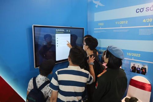 Triển lãm mang đến nhiều trải nghiệm hấp dẫn và kiến thức về GGHB Liên hợp quốc.
