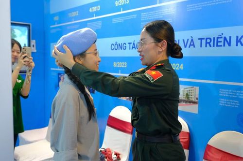 Nhen lên ước mơ trở thành người lính "mũ nồi xanh".